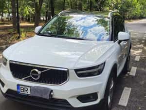Volvo XC40 163 CP Automată - 75.263 km - Alb — miniatura 7