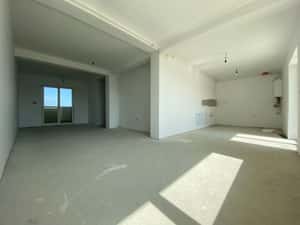 Penthouse 3 camere, decomandat, 81 mp utili, etaj 3 -zona Torontalului