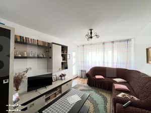 Apartament de 3 camere zona Primaverii - capat 1