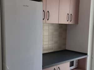 Inchiriez apartament 2 camere studio — miniatura 3