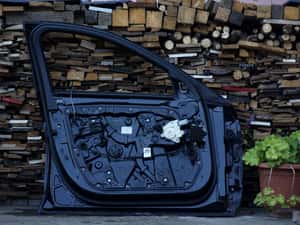 Ușa stânga față Mercedes C CLASS W205 negru C197 2014-2021 — miniatura 7