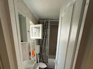 APARTAMENT 2 CAMERE REGIM HOTELIER SATUL DE VACANTA — miniatura 5
