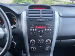 Suzuki Grand Vitara 2.0 Benzina + SET ROTI IARNA CADOU — miniatura 6