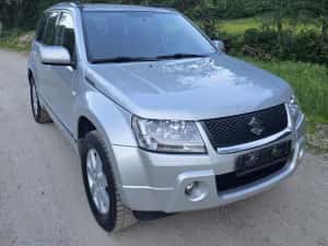 Suzuki Grand Vitara 2.0 Benzina + SET ROTI IARNA CADOU — miniatura 10