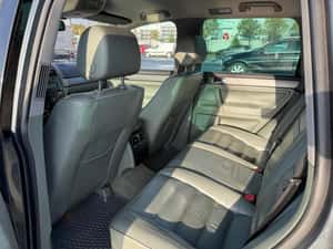 Volkswagen Touareg SUV 2005 — miniatura 5