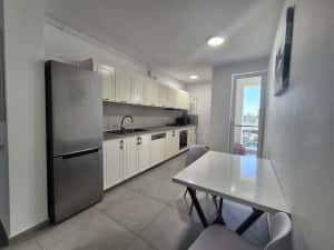Inchiriez apartament 2 camere,decomandat, pt.doua studente (medicina, universitate), City of Mara, C — miniatura 2