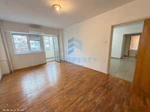 Piata Victoriei - Titulescu | 2 camere | Etaj 1 | Bloc 1980 | Balcon i — miniatura 3