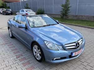 Mercedes E200-Cabrio-Automat-Impecabil-Variante Auto — miniatura 4