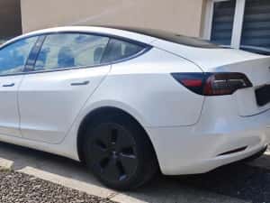 Tesla model 3 dual motor. — miniatura 3