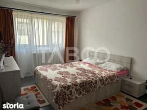 Apartament 3 camere de vanzare decomandat 72 mp zona Brana Selimbar — miniatura 4
