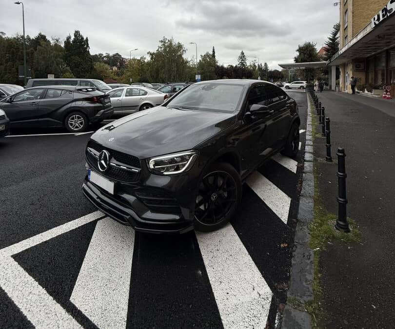 MERCEDES-BENZ GLC Coupe 300de plug-in hybrid AMG line — fotografie 1 din 6