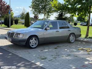 Mercedes-Benz W124 — miniatura 2