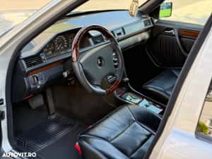 Mercedes-Benz W124 — miniatura 5