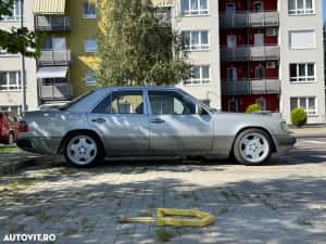 Mercedes-Benz W124 — miniatura 8