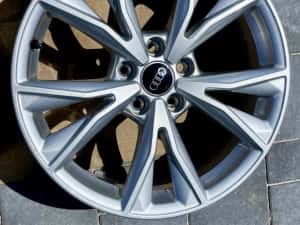 Jante Audi Q3  R18 originale impecabile — miniatura 4