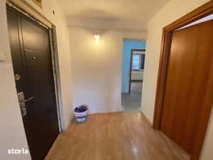 2 camere decomandate,Calea Severinului, etajul 2/4 cu centrală termică — miniatura 6