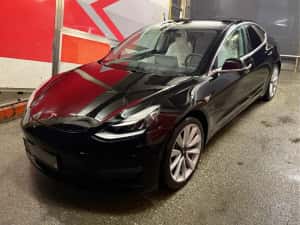Tesla Model 3 Long Range 2020