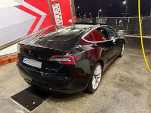 Tesla Model 3 Long Range 2020 — miniatura 10