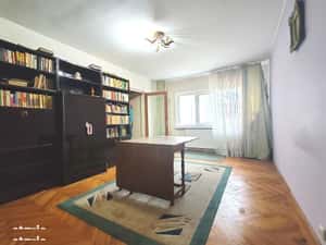 Apartament 2 camere Gavana 3, etaj 3, decomandat, 60 mp, centrala