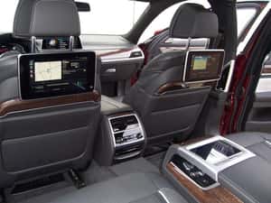 BMW 745 Automată 394 HP Hibrid (B/E) — miniatura 2