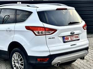 FORD KUGA AUTOMATA — miniatura 4