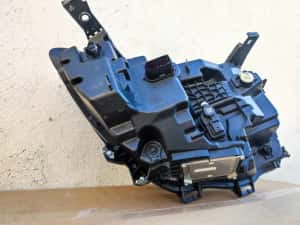 Far stanga Renault Austral original IMPECABIL — miniatura 9