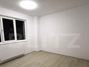 Apartament 2 camere ,loc de parcare + boxa , zona 9 mai — miniatura 4
