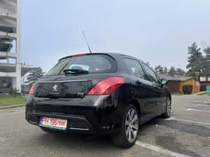 Peugeot 308 1.6 THP Allure – 2012 – 238.800 km