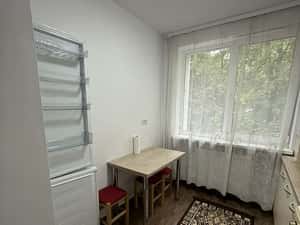 Apartament 3 camere, balcon, Centru Botoșani — miniatura 6