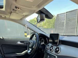 Mercedes-Benz GLA 180 - 16.400 EUR — miniatura 3