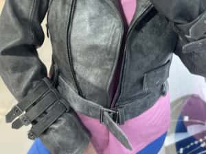 Vand geaca de piele naturala cu maneci detasabile la 800 lei — miniatura 5