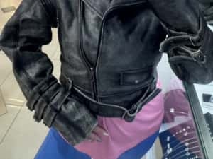 Vand geaca de piele naturala cu maneci detasabile la 800 lei — miniatura 6