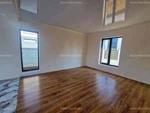 Locuință P+M în zona Bulevardului 1 Mai 4 Camere Spațioase — miniatura 3