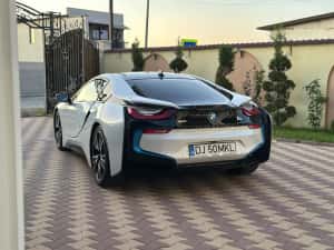 2015 BMW i8 plug in hybrid — miniatura 3