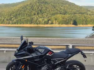 Motocicletă suzuki gsx 8R în garanție până în 2028 — miniatura 6