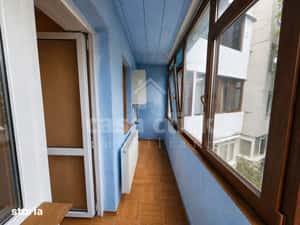 Etaj 2 | 2 camere decomandate | balcon închis generos | Micro 13B — miniatura 5