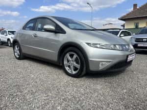 ‼️Honda Civic 2007 cu motor de 1,4 benzina 85 cp‼️ — miniatura 3