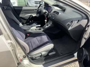 ‼️Honda Civic 2007 cu motor de 1,4 benzina 85 cp‼️ — miniatura 7