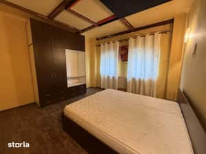 Apartament la curte comuna, 2 camere, 48 mp utili si teren comun 550 m — miniatura 5