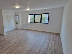 Apartament 2 camere open space, 58 mp, Bals zona centrala — miniatura 2