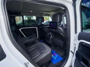 Land Rover Defender Automată 240 HP Diesel — miniatura 5