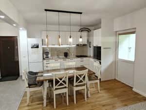 Apartament 3 camere, 58 mp, zona Eroilor — miniatura 2