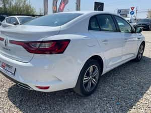 RENAULT MEGANE 1.3 140 CP — miniatura 6