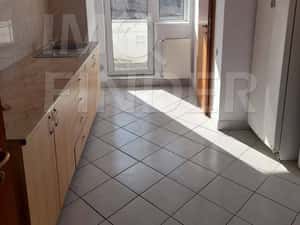 Apartament 3 camere decomandat | 79,85 mp | Etaj 5 |