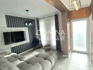 Vânzare casă duplex modernă, complet mobilată – Strada 9 Mai — miniatura 2