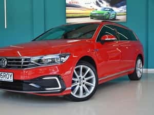 Volkswagen Passat Automată 218 HP Hibrid - 2020 — miniatura 2
