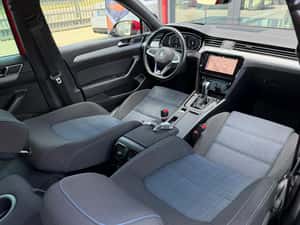 Volkswagen Passat Automată 218 HP Hibrid - 2020 — miniatura 7