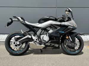Motocicleta CFMOTO 675SR R '26 — miniatura 3