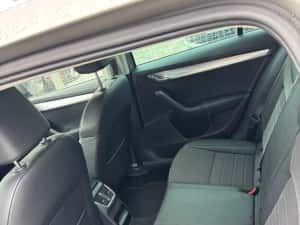 Skoda Octavia 1.6 2014 — miniatura 7