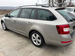 Skoda Octavia 1.6 2014 — miniatura 10